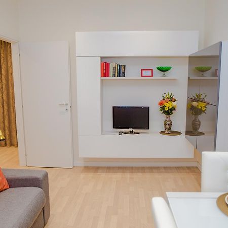 Guesthost - Istria M5 Cozy Apartment Милано Екстериор снимка